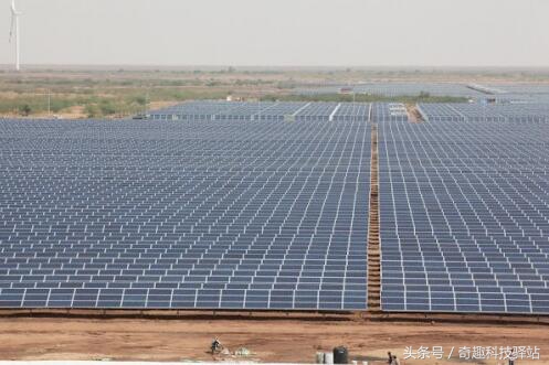世界十大太阳能光伏发电站：中国入围，印度排在第一