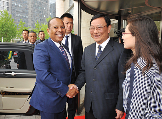 圣普总理特罗瓦达访问大唐集团 - 中国电力网-