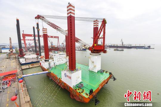 华南首座风电安装平台广州交付核心设备均为中国制造